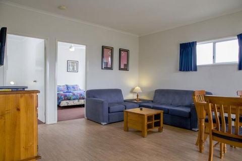 Sundowner Cabin And Tourist Park - Accommodation Perth 9