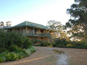 Lindsay House - Accommodation Perth 0