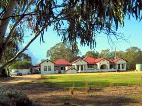 Whurra Mundi Homestead - Accommodation Perth 0