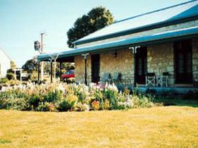 Robe House - Accommodation Perth 0