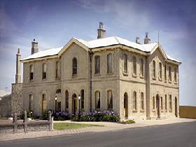 The Customs House - Accommodation Perth 0