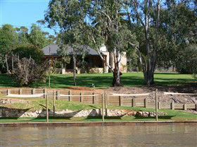 Roonka Riverfront Cottages - Accommodation Perth 0