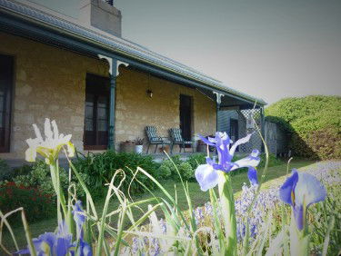 Robe House - Accommodation Perth 2