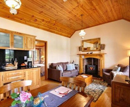 Stonewell Cottages And Vineyards - Perth Resorts 4