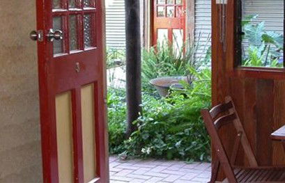 Red Poles - Accommodation Perth 1