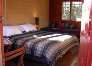 Red Poles - Accommodation Perth 3