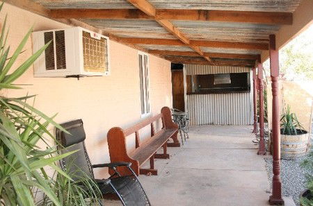 Meaney's Rest - Accommodation Perth 2