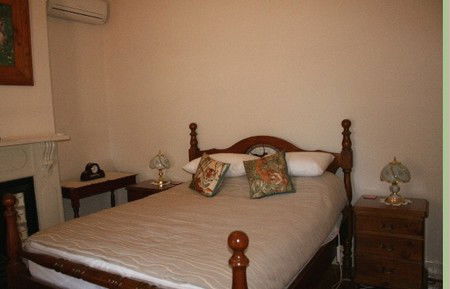 Meaney's Rest - Accommodation Perth 3