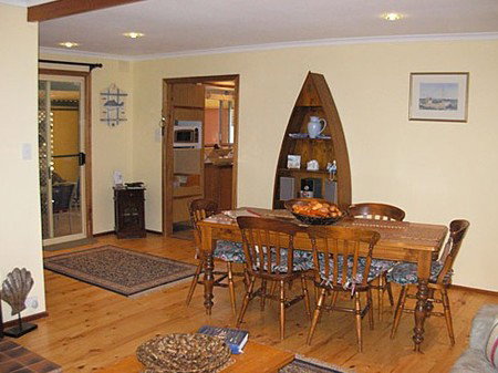 The Liteva Beach House - Accommodation Perth 3