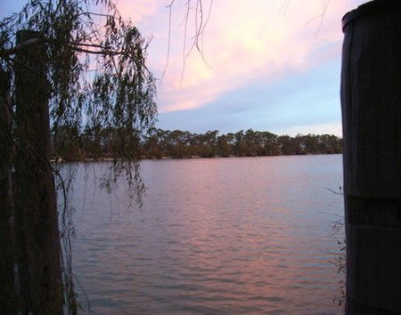 Mannum Caravan Park Cabins - Accommodation Perth 3