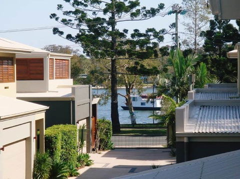 Sonoma Noosaville - Accommodation Perth 0