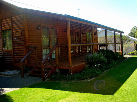 Ottilie's Cabin - Accommodation Perth 1