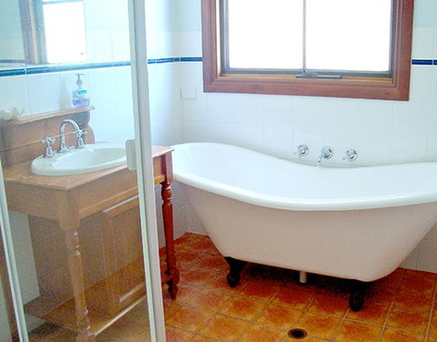 Ottilie's Cabin - Accommodation Perth 3