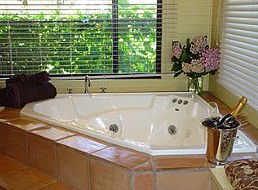 Treetops Bed & Breakfast - Accommodation Perth 1