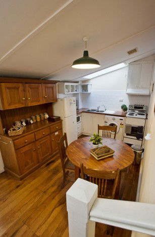 Stirling House - Accommodation Perth 2