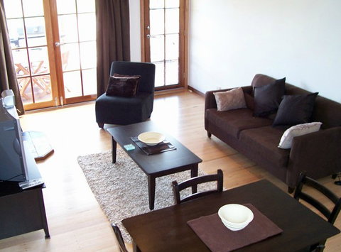 McLaren Ridge 3 - McLaren Ridge Log Cabins - Accommodation Perth 5