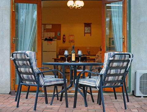 St Helens Cottages- Coach House - Perth Resorts 2