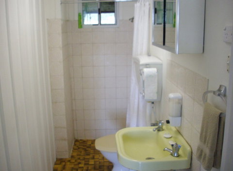 Riverfront Holiday House - Accommodation Perth 8