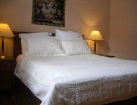 McKinley's Rest - Accommodation Perth 5