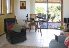 Linger Longer Vineyard - Accommodation Perth 0