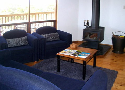 McLaren Ridge 2 - McLaren Ridge Log Cabins - Accommodation Perth 7