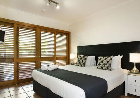 Paradise On The Beach Resort - Accommodation Perth 1