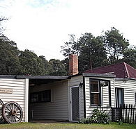 Glenbrook House and Cottage - Accommodation Perth