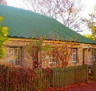 Colonial Cottages of Ross - Captain Samuels Cottage - Accommodation Perth