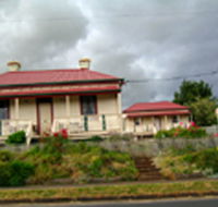 Tier View Twin Cottages - Accommodation Perth