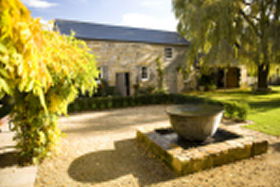 Red Feather Inn - The - Accommodation Perth 0