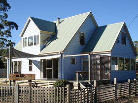 The Big Blue Retreat - Accommodation Perth 0