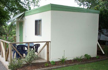 Longford Riverside Caravan Park - Accommodation Perth 2