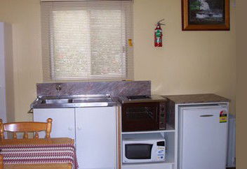 Longford Riverside Caravan Park - Accommodation Perth 3