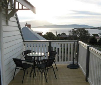 Iron Pot Cottage - Accommodation Perth 3