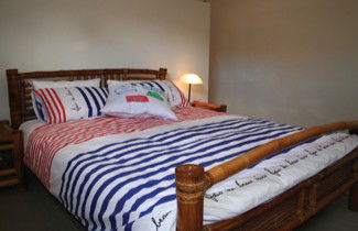 The Big Blue Retreat - Accommodation Perth 3