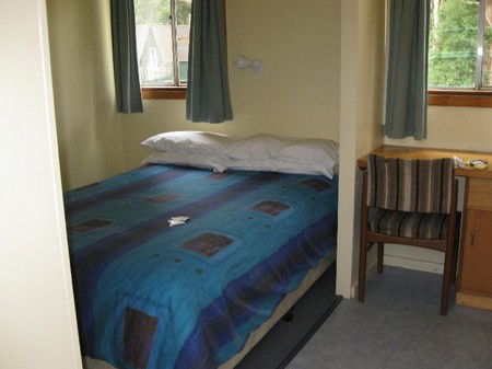 Strahan Backpackers YHA - Accommodation Perth 1