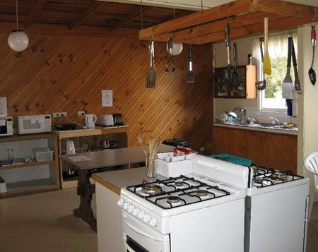 Strahan Backpackers YHA - Accommodation Perth 3