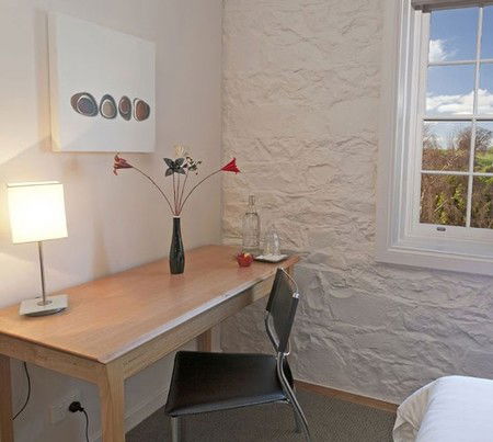 Bluestone Grain Store B&B - Accommodation Perth 3