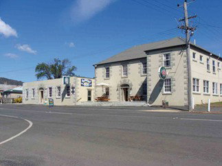 Fingal Hotel - Accommodation Perth 1