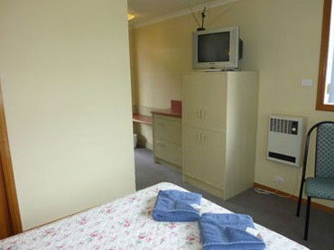 Silver Hills Motel - Accommodation Perth 2