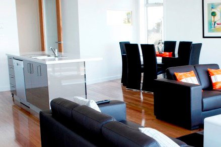 Penguin Waterfront Escape - Accommodation Perth 2