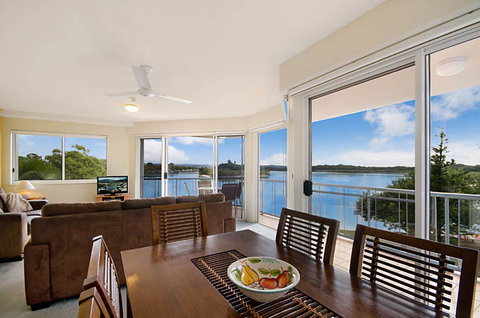 Reflections Holiday Apartments - Accommodation Perth 1