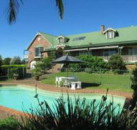 The Lodge - Far Meadow - Accommodation Perth