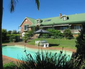 The Lodge - Far Meadow - Accommodation Perth 0