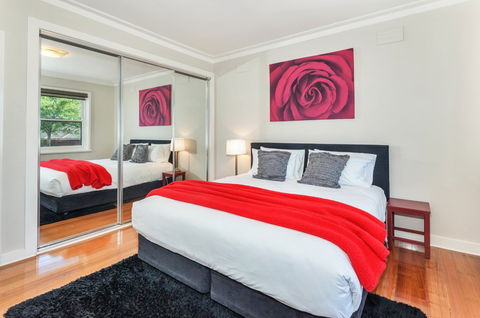 Lake Wendouree Luxury Apartments - Accommodation Perth 4