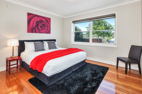 Lake Wendouree Luxury Apartments - Accommodation Perth 5