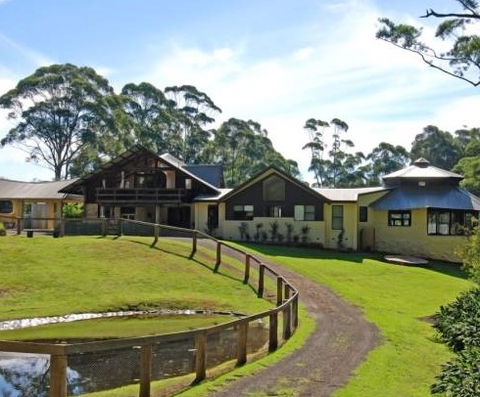 Indooroopilly - Accommodation Perth 1
