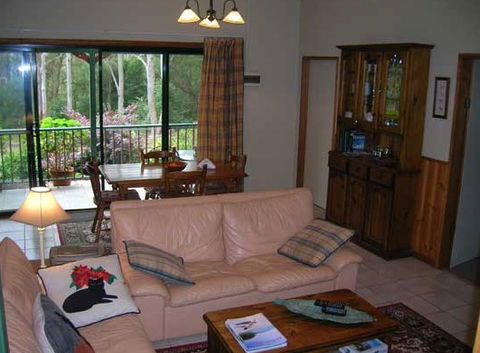 Bundara Farm Cottages - Accommodation Perth 3