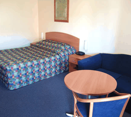 Karinga Motel - Accommodation Perth 0