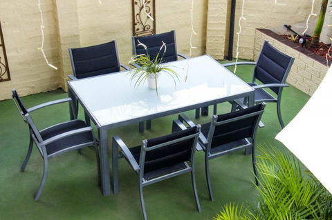 Crescent Motel - Accommodation Perth 2